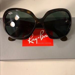 RAYBANS (JACKIE OHH II) NEVER WORN BEFORE.